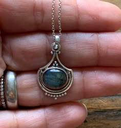 Silver Wire Jewelry, Silver Jewelry Diy, Moonstone Pendant Necklace, Black Moonstone, Labradorite Necklace, Labradorite Necklaces, Jewelry Clothes, Funky Jewelry, Teardrop Necklace