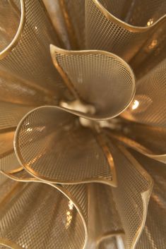 a close up view of the inside of a chandelier