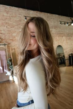 Hair Inspo Balayage, Teddy Bear Blonde, Long Hair Inspo, Blonde Long Hair, Honey Balayage, Blonde Hair With Bangs, Bronde Balayage, Hair Locks