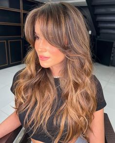 Curtain Bangs With Layers Long Hair, Curtain Bangs Long Hair Layers, Long Hair With Fringe, Layered Curtain Bangs, Bangs And Balayage, Bangs Inspo, Haircut Bangs, Curtain Bangs Long Hair, Bangs Style