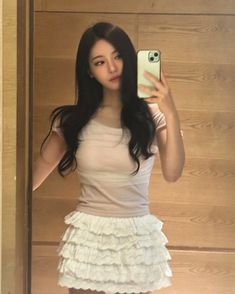 Victor Hugo, Black Mamba, 가을 패션, Kpop Outfits, Aesthetic Girl, Shinee, Korean Girl