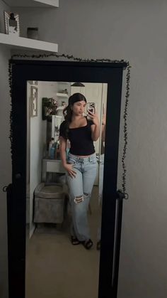 Simple Outfit Inspo School, Nice Outfits For School, Outfit Ideas For Middle School, Cute Latina Outfits, Latinas Outfits, Cute Winter Fits, Stylish Outfits Casual, Simple Outfits For School, Latina Outfits