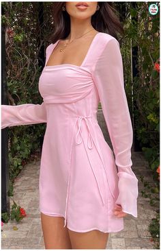 Pink Dresses Birthday Dinner, Long Sleeve Pink Dress Formal, Hot Pink Mini Dress Aesthetic, Pink Fit Inspo Aesthetic, Birthday Dresses Women, Pink Sleeve Dress, Pink Party Dress Long, Long Sleeve Pink Mini Dress, Graduation Pink Dress