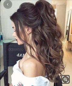 Partial Updos For Long Hair, Military Ball Hairstyles, Peinados Elegantes Sueltos, Ab Outfits, Quince Hair, Hair Styles Ideas, Bun Updo, Long Hair Wedding Styles