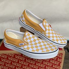 Brand New In A Box No Lid Authentic Men’s Vans Sneakers Retro Yellow Sneakers For Skateboarding, Yellow Retro Sneakers For Skateboarding, Casual Yellow Skate Shoes With Rubber Sole, Vans Yellow Low-top Sneakers, Sporty Yellow Vans Skate Shoes, Vans Yellow Slip-on Sneakers, Yellow Vans Slip-on Sneakers, Yellow Slip-on Sneakers With Gum Sole, Vans Gum Sole