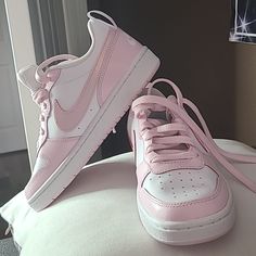 Nwot No Box Never Worn Pink And White Nike, Pink Shoes Nike, Nike Shoes Pink, Pink Nike Sneakers, Baby Pink Nike, Pink And White Shoes, Cute Nike Shoes For Teens, Quince Shoes Sneakers Pink, Women Pink Nike