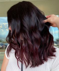 Midshaft-to-Ends Burgundy Highlights Black Hair With Red Undertones, Balayage Indian, Dark Maroon Hair, Burgundy Hair With Highlights, Deep Burgundy Hair, Red Burgundy Hair Color, Pelo Color Vino, Burgundy Red Hair, Dark Burgundy Hair