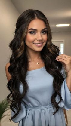 Hair Styles For Graduation Photos, Simple Hairdos, Natural Haircuts, Easy Hairdos, 2024 Prom, Graduation Hairstyles, Open Hairstyles, Long Hair Wedding Styles, Bun Hairstyle