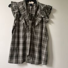 Women's Ruffled ,Sleeveless Top By Universal Thread Chic Sleeveless Plaid Top, Sleeveless Blouse For Fall Day Out, Plaid Ruffle Blouse For Day Out, Plaid Ruffled Blouse For Day Out, Casual Sleeveless Plaid Blouse, Universal Thread, Summer Top, Sleeveless Top, Thread