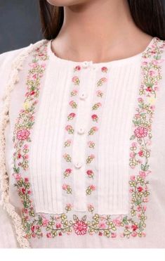 White Kurti Embroidery Design Hand Work, Applique Patterns On Kurtis, Aplic Work Design Kurti, Ralli Work, Heavy Suits, Aplic Work, Design Kurti, Zara Shahjahan, Embroidery Dresses