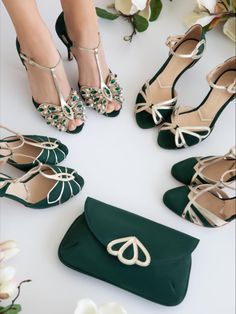 Green Shoes Heels Wedding, Green Shoes Heels, Forest Green Wedding, Green Shoe, Rachel Simpson, Designer Wedding Shoes, Cat Hacks, Design Moda, Fancy Shoes