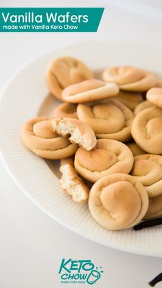 there is a white plate with cookies on it and the words vanilla wafers made with vanilla ketchup