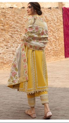 Traditional Festive Outfits, Yellow Suit For Haldi Function Pakistani, Pakistani Casual Wear Simple, Festive Outfits Indian, Eid Sets In Yellow With Dupatta, Yellow Dholki Outfit, Yellow Outfit Pakistani, Elegant Yellow Sharara With Dupatta, Pakistani Wedding Suits