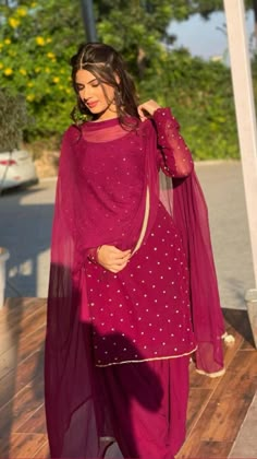 Salwar Kurti Designs Latest, Suit Salwar Designs Indian Style, Yashika Anand, Patiala Dress, Simple Suit, Stylish Kurtis