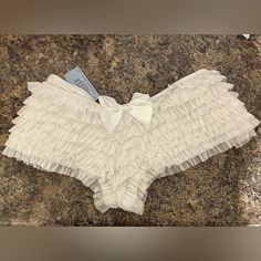 Brand New White Ruffle Shorts These Are So Cute, Just Not What I Needed. Accidentally Purchased The Wrong Thing. White Ruffle Shorts, Random Holidays, Castle White, Frilly Shorts, Bloomer Shorts, Rave Fits, Ruffle Bloomers, Latina Fashion Outfits, Art Concepts