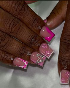 Short Baddie Nails Pink, Nails For 6th Graders Short, Cute French Tip Nails Designs Short, Short Sparkle Nails, Pink Nails With Diamonds, Y2k Nails Acrylic Short Pink, Kids Acrylic Nails Short, Short Cute Nails Black Women Pink, Nails For 6th Graders