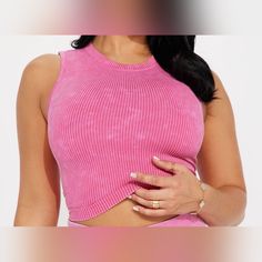 Sleeveless Round Neck Cropped Top. Ready For A Relaxing Fit, Play With Your Look, Perfect For A Workout, Movie Night, Beachwear, Summer Afternoon. Pink Sleeveless Crop Top, Trendy Pink Sleeveless Tank Top, Pink Stretch Sleeveless Tank Top, Round Neck Crop Top, Summer Afternoon, Fashion Nova Tops, Sleeveless Crop Top, A Workout, Cropped Top