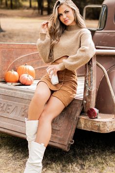 Feeling My Best Quilted Mini Skirt (Camel) – NanaMacs Denim Mini Skirt For Fall, Pumpkin Patch Fits, Senior Photo Outfits Fall, Pumpkin Picking Outfit Fall, Tan Skirt Outfit, 30 Year Old Fashion Women, Cute Pumpkin Patch Outfits, Sweaters And Skirts, Thanksgiving Dinner Outfit