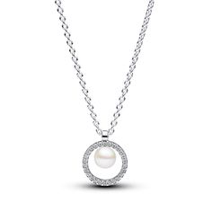 Elevate your style with our Treated Freshwater Cultured Pearl Collier Necklace from our Pandora Timeless collection. This sterling silver piece features an adjustable cable chain with a luminous treated freshwater cultured pearl pendant. A clear cubic zirconia by the clasp adds a touch of sparkle. This necklace represents the fusion of classic and contemporary, making it a perfect choice for both casual and special occasions. Please note that each treated freshwater cultured pearl is unique and Pandora Necklace Pearl, Pandora Pearl, Necklace Pandora, Freshwater Cultured Pearls, The Pearl, Fine Jewelry Gift, Diy Charms, Beaded Jewelry Diy, Pandora Jewelry