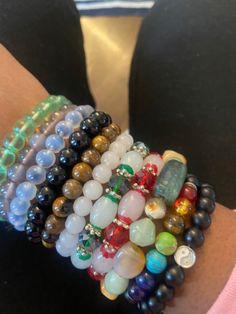 Wrist Stacks, Bead Charms Diy, Beads Bracelet Design, Bracelet Design, Jewelry Lookbook, Pretty Bracelets, Bead Jewelry