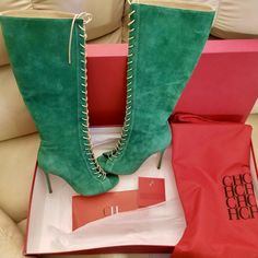 $1,195.00 Carolina Herrera Suede Woman Boots -39. Size - 39 ( I Know In The Pic Says Sz 37 But The Real Size Is 39) I Just Posted That Card For Material Purposes. Condition Is New With Box And Dust Bag. Peep-Toe Boots In Suede. Open Lace-Up Front. Hell Is 4” Leather Insole. Leather Sole Luxury Green Boots For Formal Occasions, Luxury Green Formal Boots, Designer High Heel Boots With Suede Lining, Elegant Green Boots With Round Toe, Luxury Lace-up Heels With Leather Sole, Carolina Herrera Shoes, Woman Boots, Peep Toe Boots, Fantastic Shoes