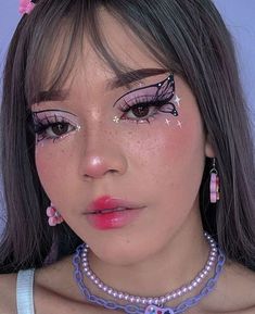 Makeup Ideas Aesthetic, Makeup Aesthetic Ideas, Makeup Products Aesthetic, Drawing Makeup, Beauty Makeup Products, Products Aesthetic, Festival Makeup Glitter, Organization Makeup, Mekap Mata