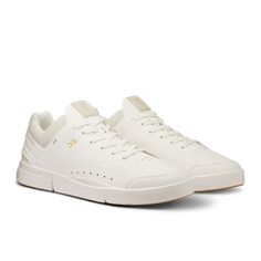 Developed with Roger Federer, this timeless tennis-inspired sneaker delivers effortless style. Don't miss the gold detailing | On Men's THE ROGER Centre Court Lifestyle Shoe in White/Gum, Size: 42. All day, tennis-inspired, textured upper Active Life. Performance All Day | Polyester Rogers Centre, Tempo Run, Interval Workout, Running In Cold Weather, Mens Tennis, Tennis Sneakers, High Intensity Workout, Active Life, Mens Lifestyle