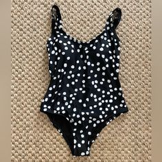 Nice Thick Quality, Sewn In Pads. Brand New With Tags And Sanitary Sticker. Size M Polka Dot Swimsuit, Black Swimsuit Top, Ruffle Bathing Suit, High Neck Tankini Top, Tropical Swimsuits, Cheeky One Piece Swimsuit, Swimsuit Wrap, Green One Piece Swimsuit, Strapless Swimsuit