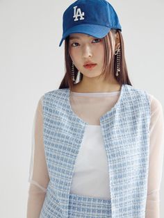 Composition : 44% cotton / 33% wool / 9% polyester / 9% nylon / 5% acrylicCountry of Origin : Republic of Korea Blue Sweater Vest For Workwear, Spring Season, Blue Sweater Vest For Spring Workwear, Tweed Set, Composition, Jackets & Coats, Boutique, Wool, The Originals, Clothes For Women