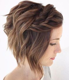 Wavy Bob With Twisted Bangs For Thin Hair Flatiron Curls, Aline Bob, Double Twist, Inverted Bob, Long Bangs, Short Wavy Hair, Short Hair Updo, Short Hair Cuts For Women