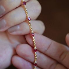 Ruby Diamond Bracelet, Diamond Bracelet For Women, Gold Bracelet Simple, Gold Earrings Models, Modern Gold Jewelry, Gold Bridal Jewellery Sets, Women Chain, Gold Jewelry Stores, Gold Bride Jewelry