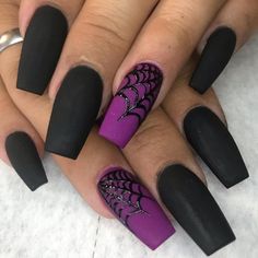 Black Halloween Nails, Halloween Acrylic Nails, Purple Nail Designs, October Nails, Spider Webs, Halloween Nail Designs