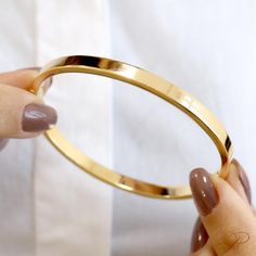 Gold Bracelet Simple Indian, Gold Kada Design For Women, Mens Bracelet Gold Jewelry, Simple Gold Bangle, Real Gold Bracelet, Dubai Gold Jewelry, Gold Bangles Indian, Gold Minimalist Jewelry, Mens Bangles