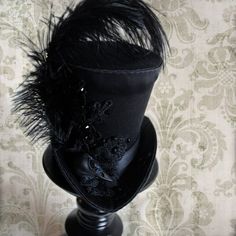 Mad Hatter Cosplay, Hat Halloween Costume, Elizabethan Collar, Crow Skull, Mini Hat, Raven Skull, Mini Top Hat, Mini Top, Love Hat