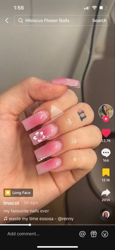 Hibiscus Flower Nail Designs, Honolulu Nails, Square French Tip Acrylic Nails Summer, Summer Flower Acrylic Nails, Hibiscus Flower Nails Simple, Hawian Nails Acrylic, Nail Ideas Tropical, Hibiscus Flower Nails Acrylic