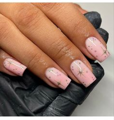 Very Square Acrylic Nails, Simple Short Square Nail Ideas, January Square Nails, Pink Christmas Nails Square, New Years Nail Designs Simple, Pink Christmas Nails Short, Boo Nails, Nails Biab, Nails January