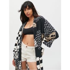 Brand New Casual Black Beach Outerwear, Casual Black Summer Outerwear, Casual Black Printed Outerwear, Black Printed Summer Outerwear, Trendy Black Summer Outerwear, Chic Black Outerwear For Vacation, Black Summer Beach Outerwear, Trendy Black Outerwear For Festival, Casual Black Outerwear For Vacation