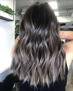 Fall Hair Balayage Brunettes, Bad Balayage, Soft Beach Waves, Ash Brown Hair Balayage, Detangling Natural Hair, Dark Brown Hair Balayage, Hair Stules, Mermaid Look, Black Hair Balayage