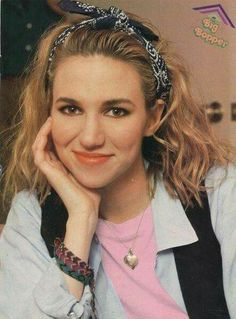 Debbie Gibson 80s, 80s Stuff, 80s Celebrities, 80s Girl, 80s Fashion Trends, Very Important Person, Pretty Redhead, 80's Music, Bright Outfits