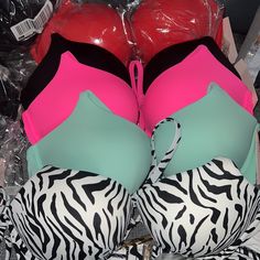 New Victoria's Secret Bombshell Black Swim Top, Add 2-Cups Push Up! Get It For Your Summer Spring Break Vacation Feel And Look Like A Million Bucks In This Bombshell Swimsuit Price Listed Is For One Bikini Top Only One! Available In 32b 32a 34b 36b 36c 36d 38d 38dd 36dd Zebra 38c Sold Zebra 32c Sold Out Pink 38c Sold Black 32b Sold Out) 36b 36c (Sold Out) 36d 36dd Black 38d (3) 38c 38dd (4) Red 36d 38dd Teal 38c Victoria's Secret Padded Swimwear, Victoria's Secret Seamless Swimwear For Swimming, Summer Padded Bra By Victoria's Secret, Victoria's Secret Swimwear With Built-in Underwire Bra, Victoria's Secret Seamless Swimwear, Victoria's Secret Underwire Swimwear With Built-in Bra, Victoria's Secret Stretch Summer Bra, Victoria's Secret Stretch Bra For Summer, Victoria's Secret Summer Push-up Bra