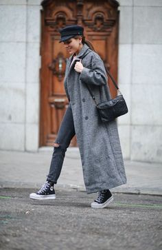 Long Coat Outfits, Converse Platform Outfit, Platforms Outfit, Platform Converse Outfit, Long Coat Outfit, Fashion Me Now