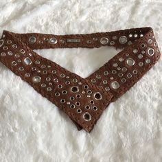 Never Worn! New! Gorgeous Leather Belt With Grommets And Rhinestones. Dips In V In Front. See Pictures For Details And Approx Measurements Funky Belts, Aesthetic Belt, Unique Belts, Belt Making, Handmade Belt, Boho Belt, Statement Belt, Boho Belts, Diy Fashion Clothing