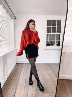 Holiday Party Outfit Casual, Valentines Date Outfit, Valentine Outfits For Women, Vday Outfit, Cute Valentines Day Outfits, Casual Party Outfit, Winter Skirt Outfit, Valentines Outfits, Valentine's Day Outfit