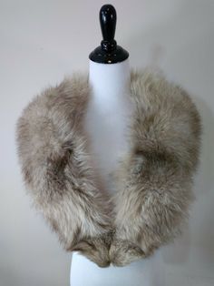 Measures approx. 5.5" wide x 39" length. Vintage Fox Stole, Fur Collars, Fur Collar, Fox Fur, Fur Coat, Fox, Lookbook, Shoes Accessories, Collar