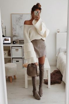 The Lookbook Of The Most Fashionable Christmas Outfits | Glaminati.com Dress With Sweater Outfit, Cute Holiday Outfits, Christmas Outfits Teens, Christmas Outfits Ideas, Dress With Sweater, Christmas Outfits For Women, Christmas Outfits Dressy, Christmas Outfit Inspiration, Cute Christmas Outfits