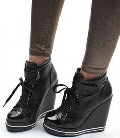 Baddie Heels, Nike High Heels, Wedges Sneakers, Converse Outfits, Wedge Heel Sneakers, Demonia Shoes, High Heel Sneakers, Tumblr Outfits