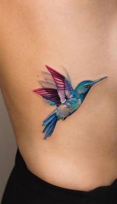 beautiful hummingbird tattoo Colorful Hummingbird Tattoo, Colorful Hummingbird, Vogel Tattoo, Tasteful Tattoos, Intricate Tattoo, Gorgeous Tattoos, Tattoo Life, Elegant Tattoos