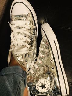 Dr Shoes, Looks Party, Shoe Inspo, Stockholm Fashion, Golden Girl, Swag Shoes, Mode Inspo, Star Girl, Dream Shoes