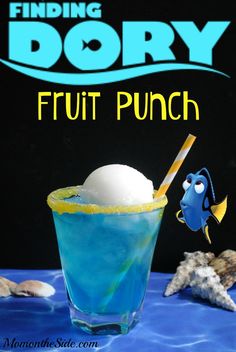 Findet Dory Früchtepunsch Rezept - für jede Kinderparty echt cool *** Finding Dory Fruit Punch Recipe Finding Dory Birthday Party, Fruit Punch Recipe, Dory Birthday Party, Finding Dory Party, Finding Nemo Party, Finding Dory Birthday, Nemo Birthday Party, Dory Birthday, Dory Party