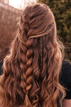 Hairstyles Effortless, Beachy Hairstyles, Effortless Waves, Bohemian Hairstyles, Mandala Tattoo Design, Faux Hawk, French Braid, Long Curly Hair, Long Curly